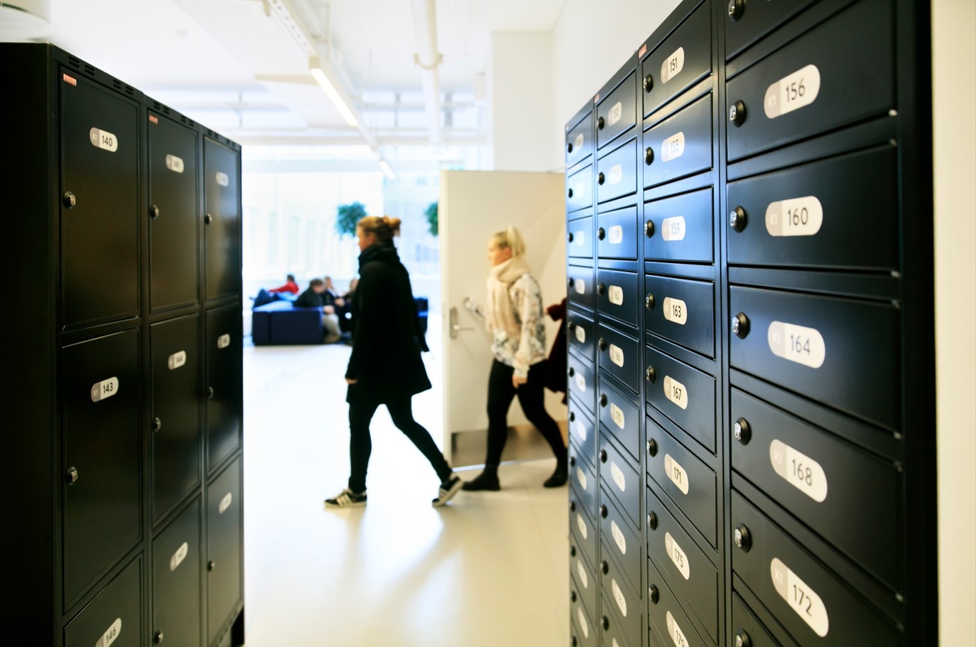 Bestil nemt PC skabe hos JustMore